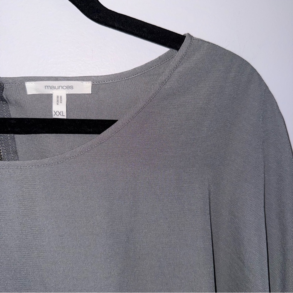 Maurices women’s size XXL gray short sleeve blouse back zipper - Picture 5 of 5